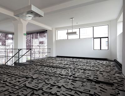 Ausstellung "Überschattung. 15 Minuten Susannma Frtischer, 15 Minuten Ruedi Baur"