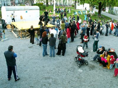 Uferwerkstatt zum Baubeginn der Plattform "... ich will an den Inn".