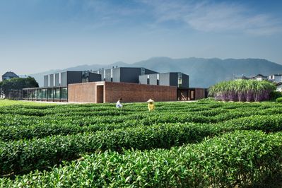 Zuckerfabrik von DnA_Design and Architecture im Dorf Xing, China