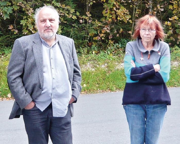 Wolfgang Pöschl und Gretl Köfler bei einem „Vor Ort“-Gespräch in Angerberg, 2010