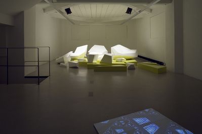 Blick in die Ausstellung "Farbenhäuser und Lichtgewächse"