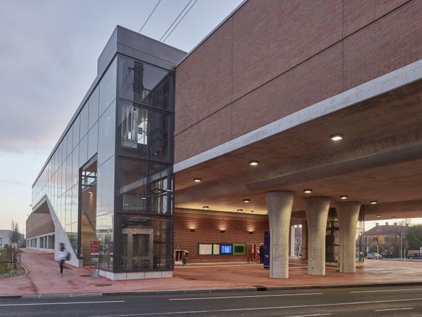 Bahnhof Hennersdorf, Ostertag Architects