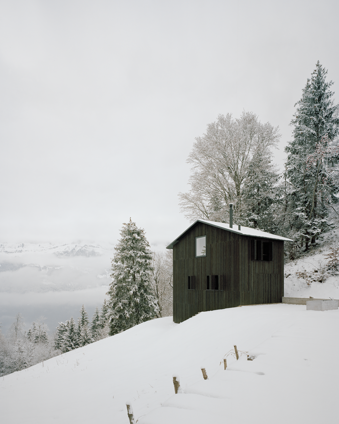 Ein kleines Haus in den Bergen, Flumserberg, Außenbild (Oliver Christen Architekten)