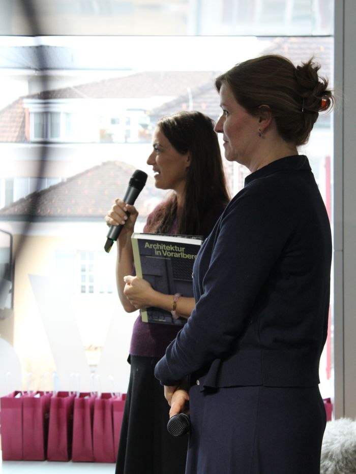 Buchpräsentation | im Bild: Sandra Hofmeister und Verena Konrad