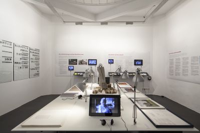 Blick in die Ausstellung "20 jahre architektur und tirol"