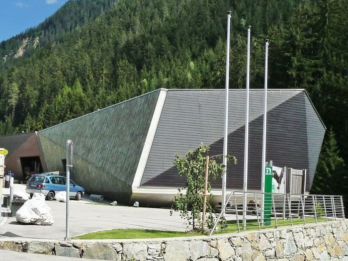 Gemeinde-Mehrzweckhaus, 
Machné  & Durig - Hopfgarten in Defereggen