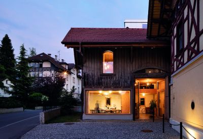 Oeconomiegebäude Josef Weiss, Dornbirn
Bauherrschaft: Philipp Nußbaumer und Julia Kick
Architektur: Julia Kick Architektin ZT, Dornbirn
Fertigstellung: 2017