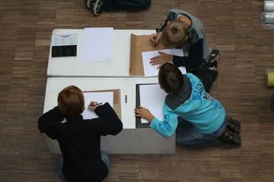 ÖFFENTLICH-PRIVAT-RAUM SCHAFFEN