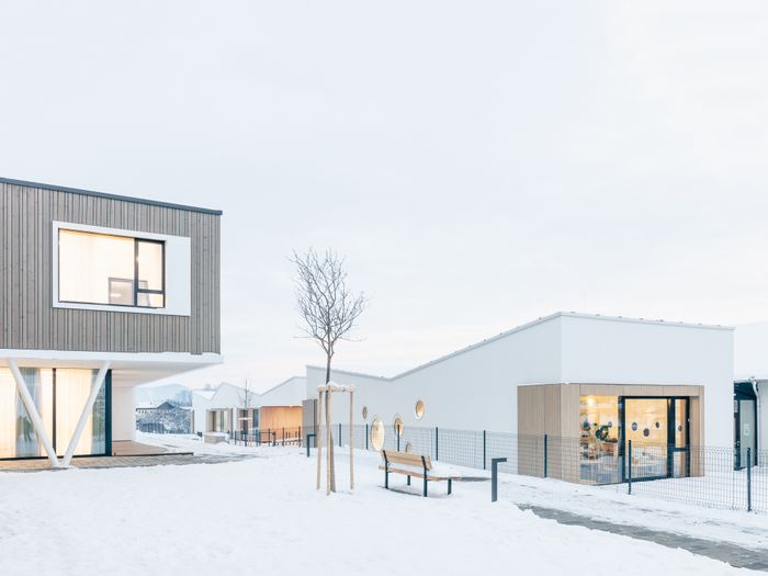 HENN – Multifunktionales Zentrum der Generationen, MEGATABS Architekten