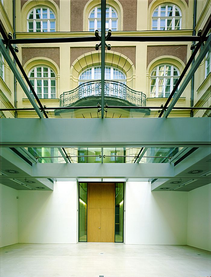 Umbau und Erweiterung Galerie im Taxispalais, Innsbruck, 1997 – 99