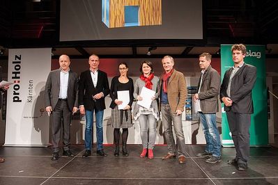 Holzbaupreis Kärnten 2013 – warm anziehen
Planung: winkler+ruck architekten
Bauherr: Dr. Hansjörg und Sigrid Neumann
Ausführung: Holzbau Themessl
Kategorie: Wohnen