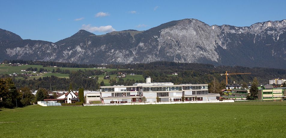 Viktor Hufnagl und Fritz Gerhard Mayr, Modellschule Wörgl, 1969 – 73