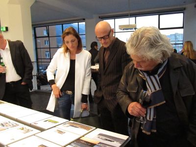 Ausstellungseröffnung und Feier "20 Jahre aut" – Kurzvorträge von Herwig van Staa (Landtagspräsident) und Arno Ritter (Leiter aut. architektur und tirol) und ein rauschendes Fest bis spät in die Nacht