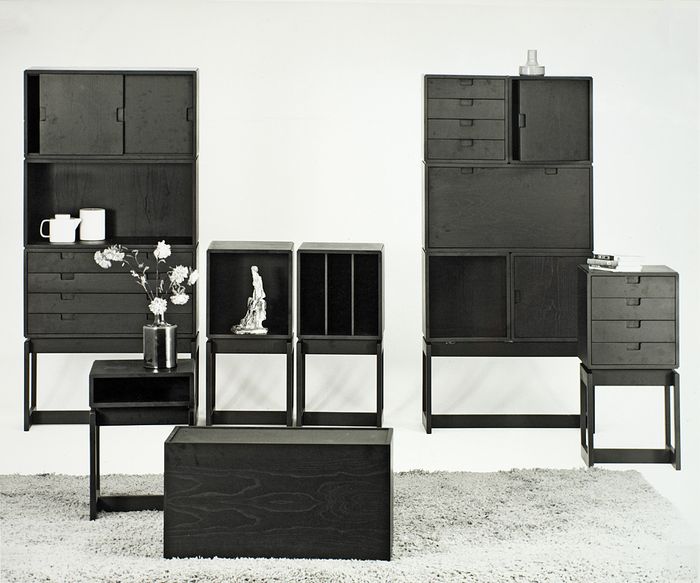 Das aus über zwanzig unterschiedlich kombinierbaren ­Elementen bestehende Anbaumöbelprogramm, Kombinationsvarianten, ab 1967/68