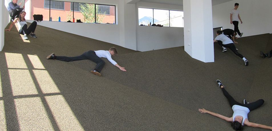 Erste Probe der SchauspielschülerInnen in der "sozialen Landschaft"