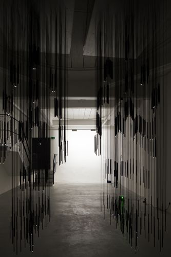 Blick in die Ausstellung "Rens Veltman: Infra und Ultra oder Colonise the Dark"