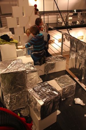 Kinderworkshop: Architektur reflektiert