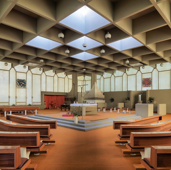 Horst Parson, Pfarrkirche Petrus Canisius, Innsbruck, 1969 – 71
