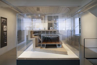 Blick in die Ausstellung "Alejandro de la Sota: Raummodelle"