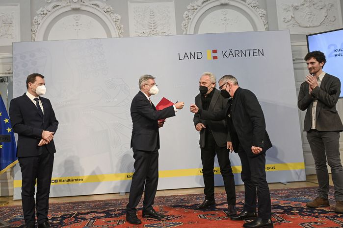 Kulturpreis Verleihung 2021 – Würdigungspreis (v.l. Erich Schwarz, LH Peter Kaiser, Karl Heinz Winkler, Alfred Bramberger)