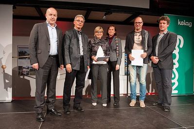 Holzbaupreis Kärnten 2013 – Holzhaus im Park, Graz
Planung: Proyer & Proyer Architekten
Bauherr: Dr. Eva Strobl
Tragwerksplanung: Weissenseer Holz-System-Bau GmbH
Ausführung: Weissenseer Holz-System-Bau GmbH