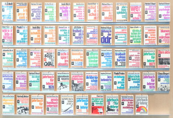 1_vai_Bildungsschock_Ausstellungsansicht HKW_Foto(c)Silke Briel
Ausstellungsansicht im Haus der Kulturen der Welt, Berlin, 2021;