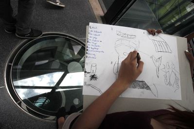 STEIN Haus – HAUS MIT STEINEN – STEINE UMS HAUS