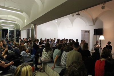 Start-up: Einsam, Zweisam, Dreisam, ...: 25.05.2016